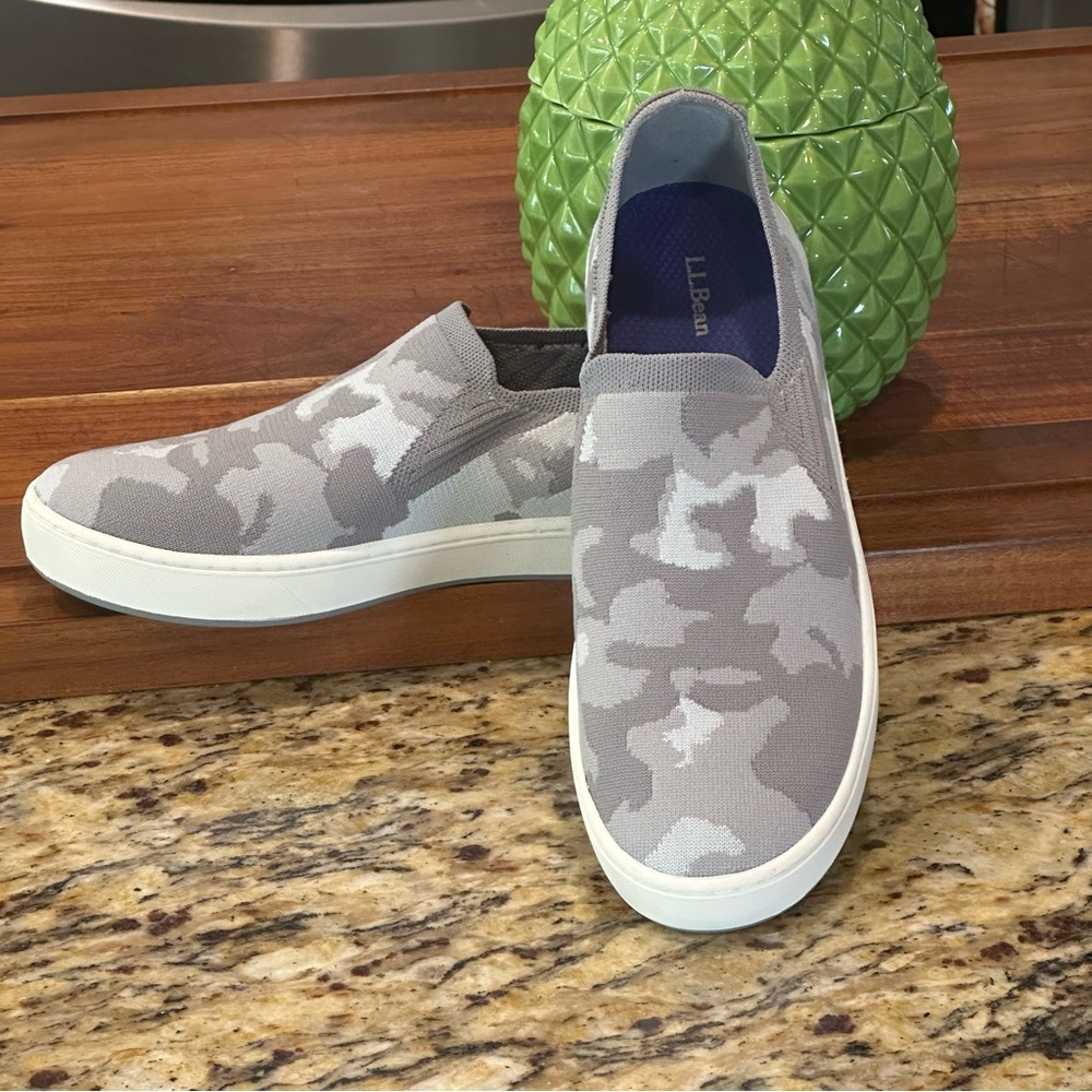 L.L. Bean Gray Camouflage Sock Sneakers US 9